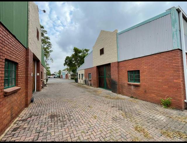 INDUSTRIAL PROPERTY TO RENT IN HENNOPS PARK INDUSTRIAL